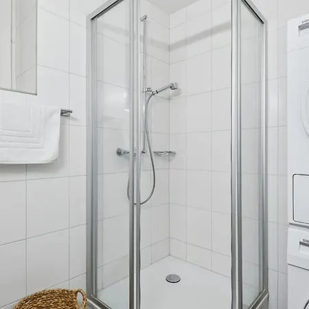 Luxury 1br In The Center - Color 5 * ציריך